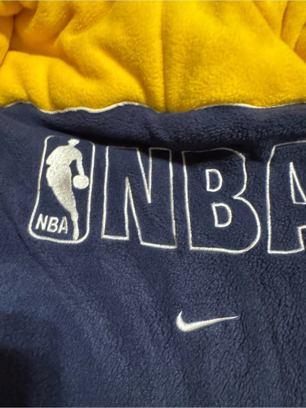 Nike NBA vintage reversible kids jacket size 6